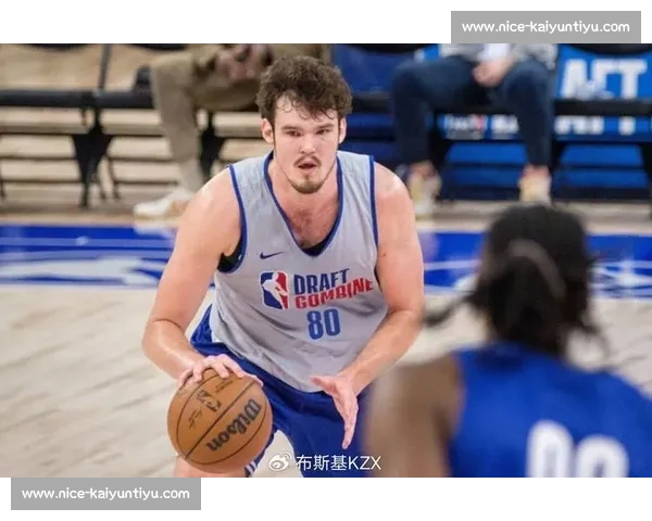 勇士续约神射中锋！波斯特 40% 三分率成战术杀器