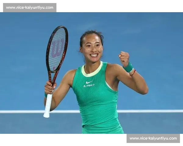 郑钦文新战靴亮相！今夜对决莱巴金娜冲击冠军